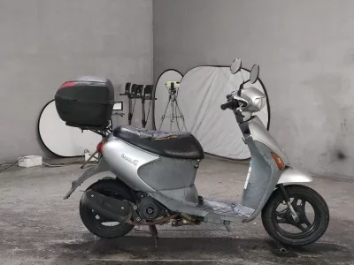 Suzuki LET S4