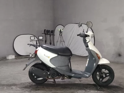 Suzuki LET S4