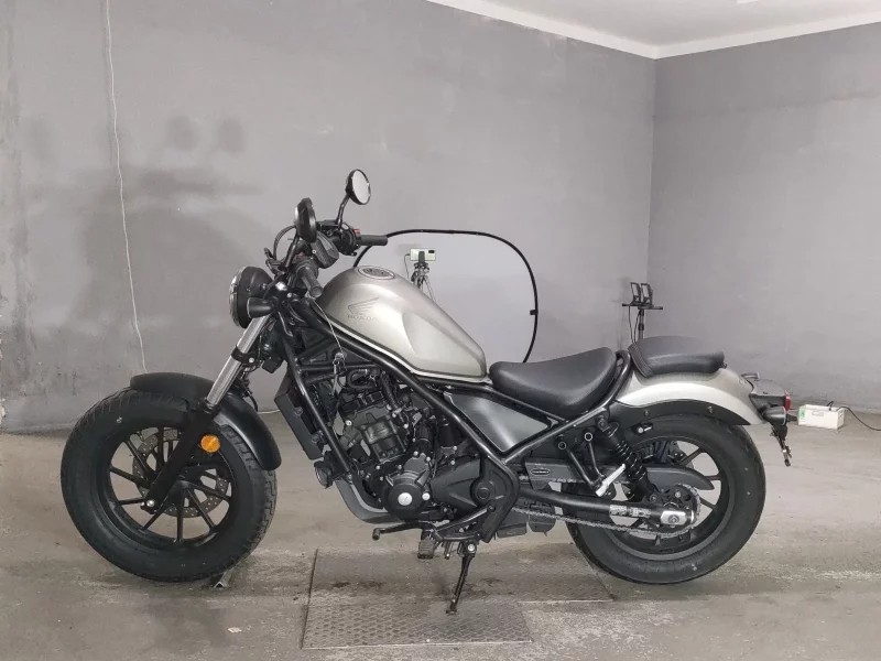 Honda REBEL