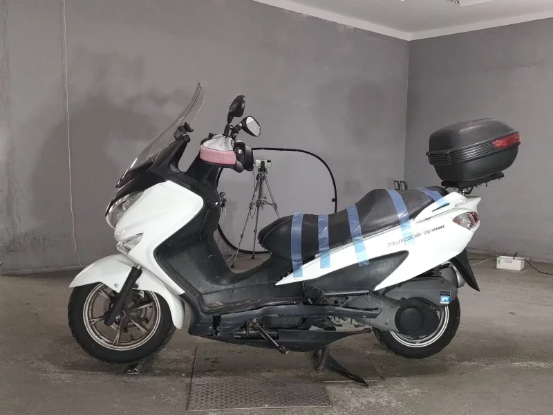Suzuki BURGMAN200