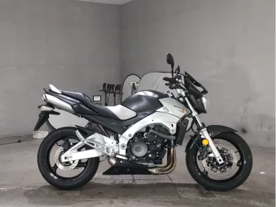 Suzuki GSR600