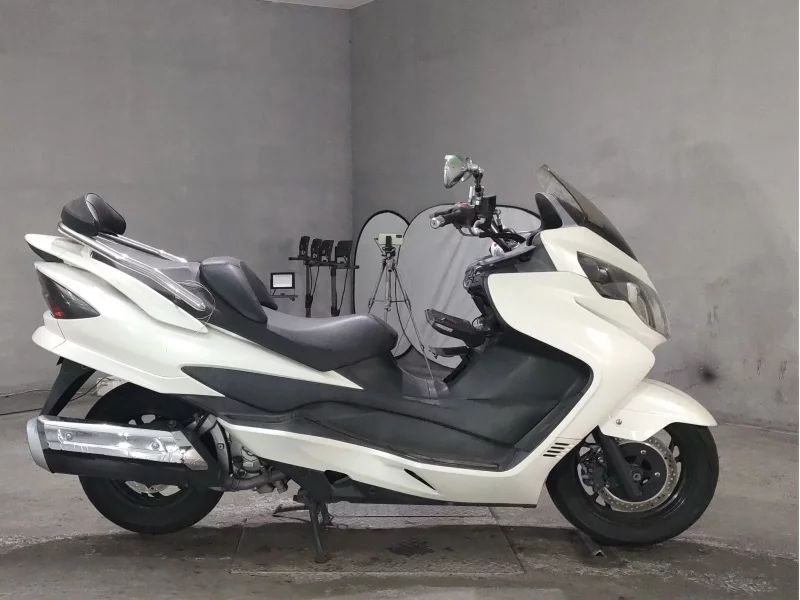 Suzuki SKYWAVE 250S