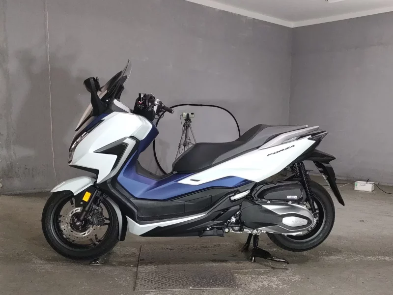 Honda FORZA