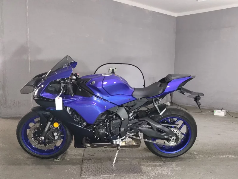 Yamaha YZF-R1