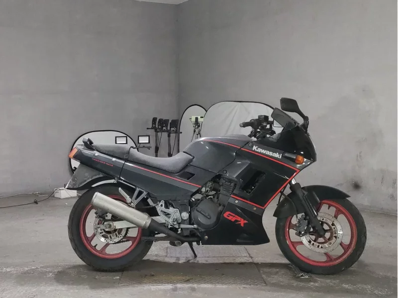 Kawasaki GPX250R