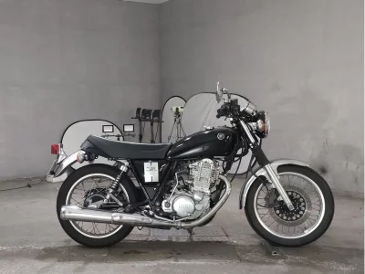 Yamaha SR400-1