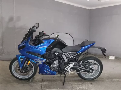 Suzuki GSX-8R