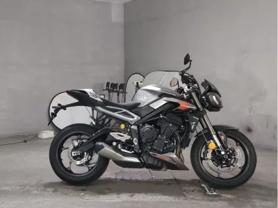 Triumph TRIUMPH STREET TRIPLE RS