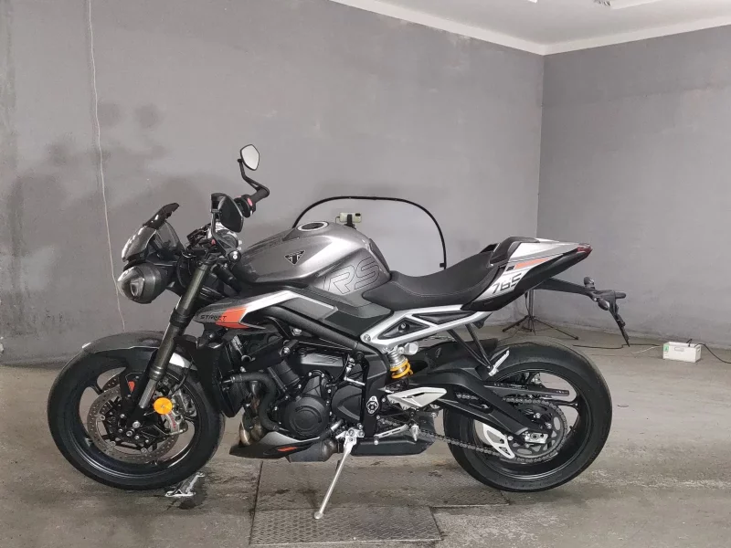 Triumph TRIUMPH STREET TRIPLE RS