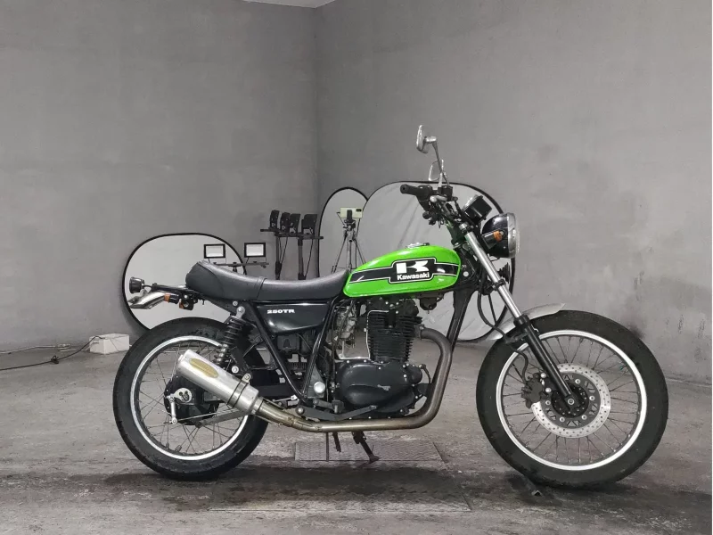 Kawasaki 250TR