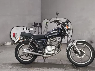 Suzuki GN125E