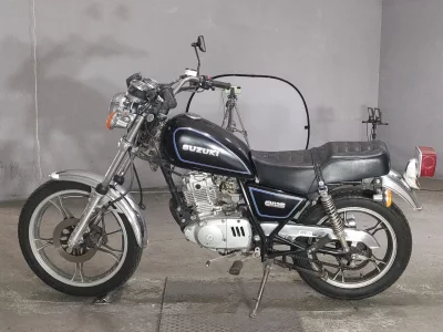 Suzuki GN125E