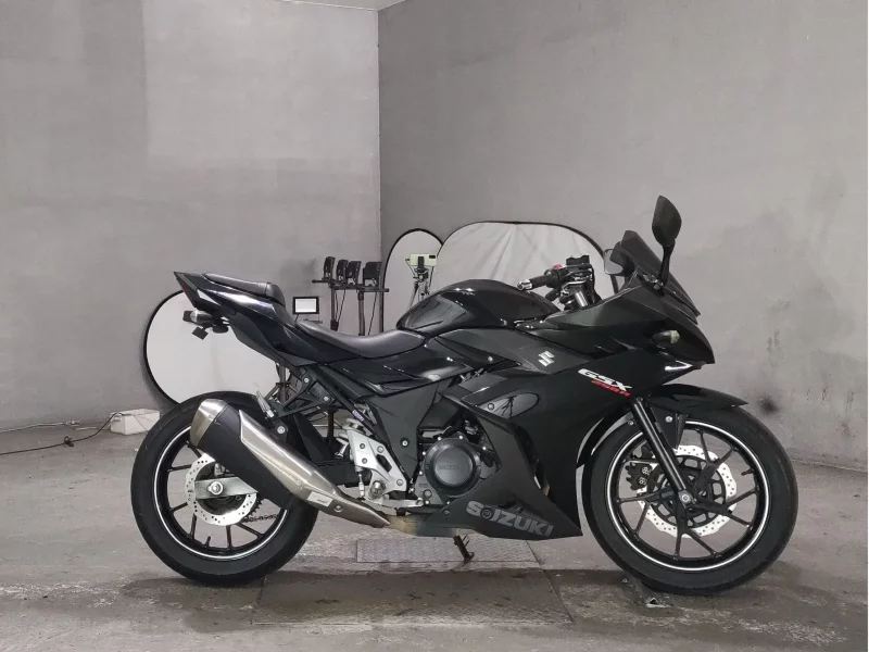 Suzuki GSX250R