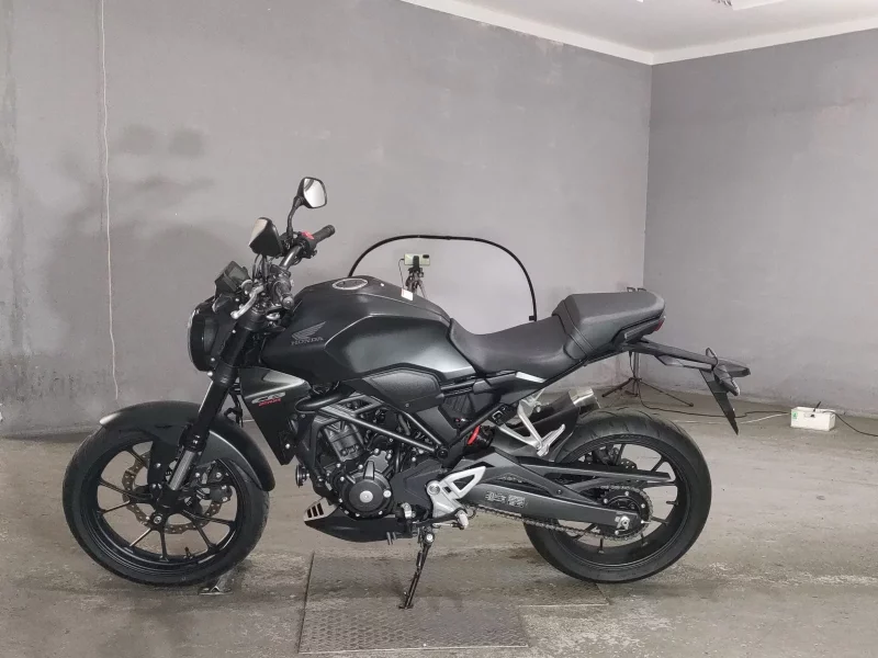 Honda CB250R