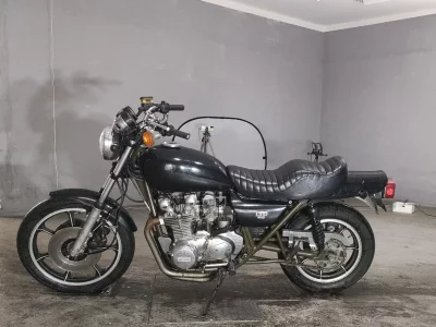 Kawasaki Z1000LTD