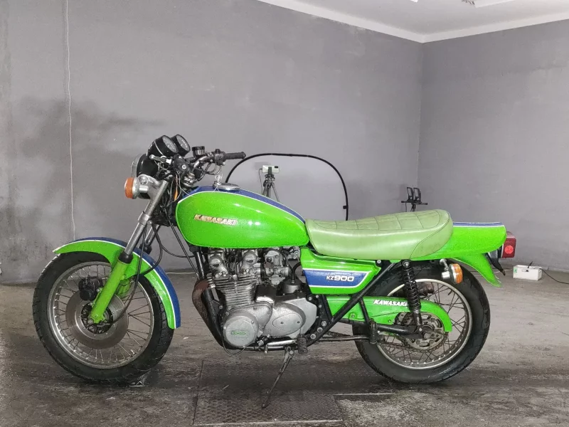 Kawasaki Z900