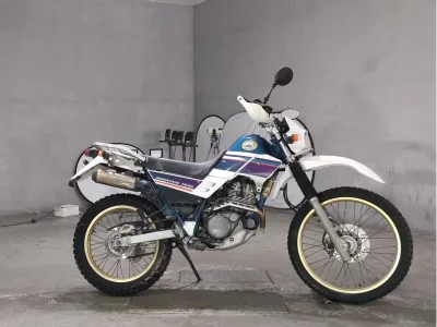 Yamaha SEROW 225W