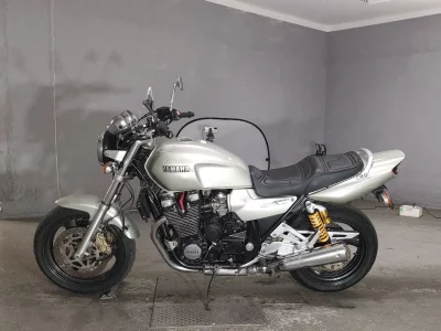 Yamaha XJR1200