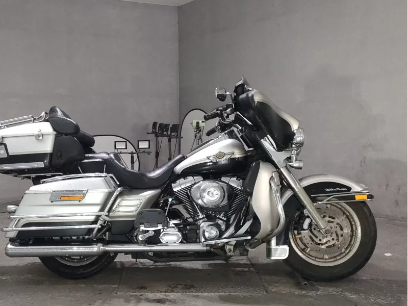 Harley-Davidson HARLEY FLHTCU-I 1450