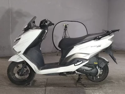 Suzuki BURGMAN STREET 125