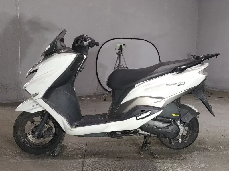 Suzuki BURGMAN STREET 125
