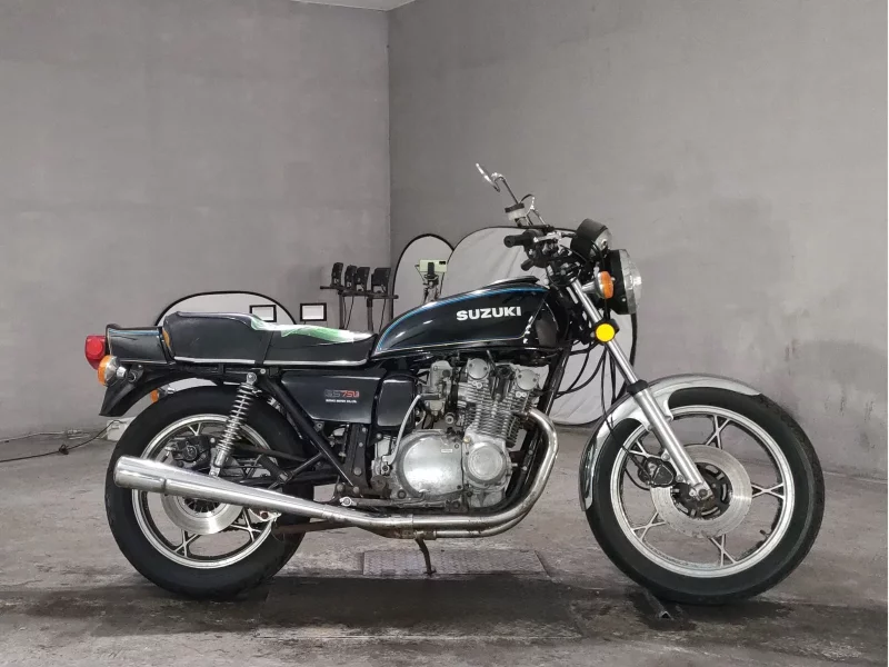Suzuki GS750