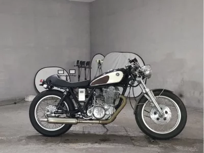 Yamaha SR500-1