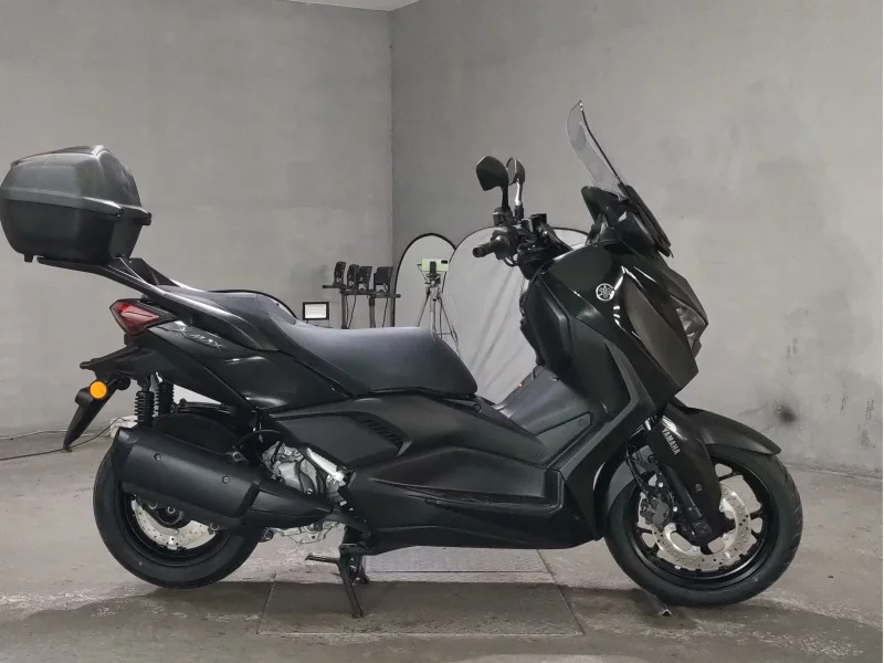 Yamaha X-MAX250 лот № 1683 оценка 4  с аукциона в Японии