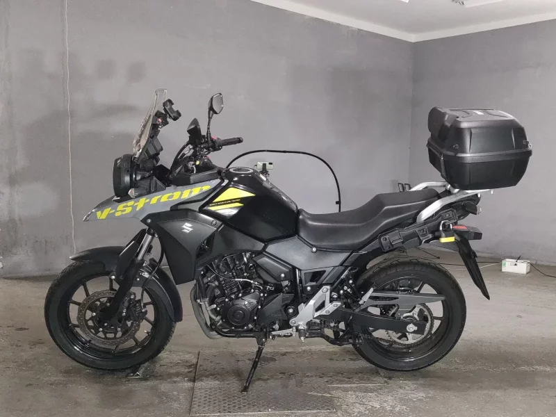 Suzuki V STROM 250