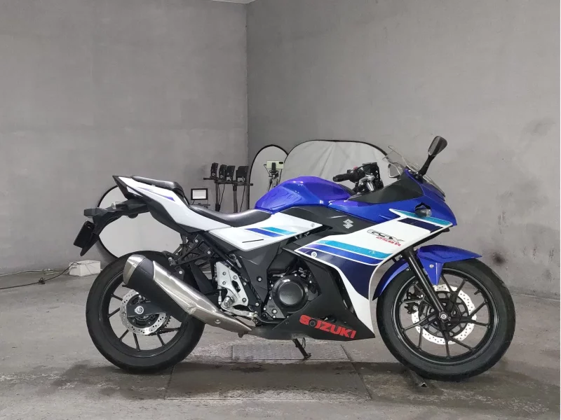 Suzuki GSX250R