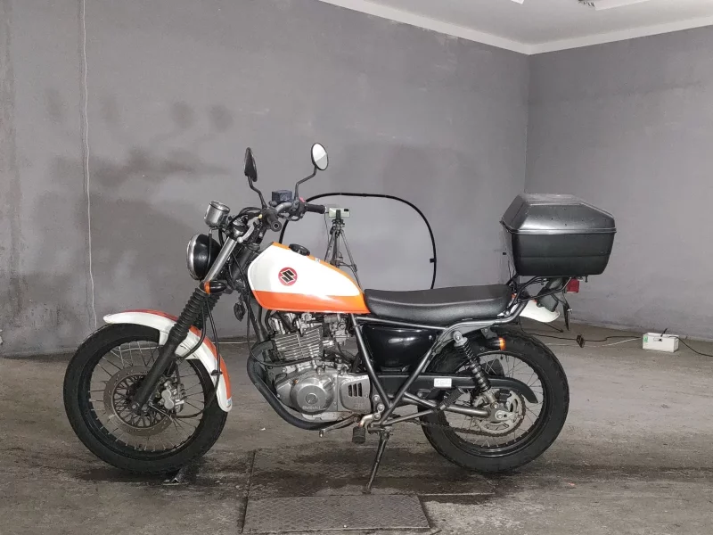 Suzuki GLASS TRACKER BIG BOY