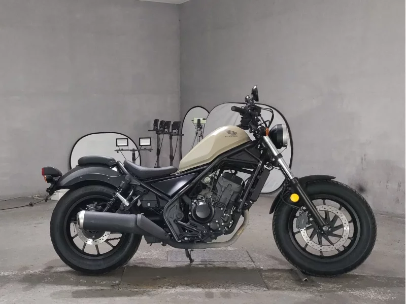 Honda REBEL лот № 7543 оценка 4  с аукциона в Японии