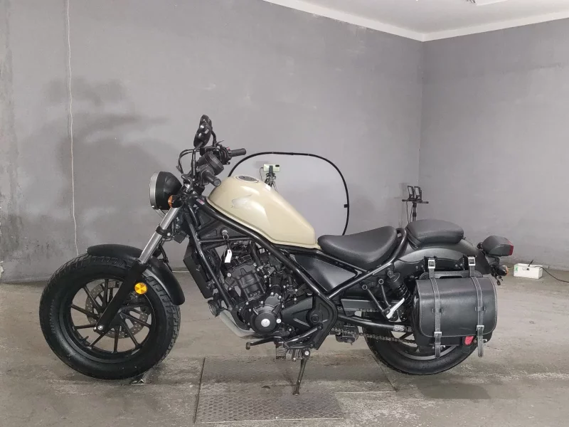 Honda REBEL