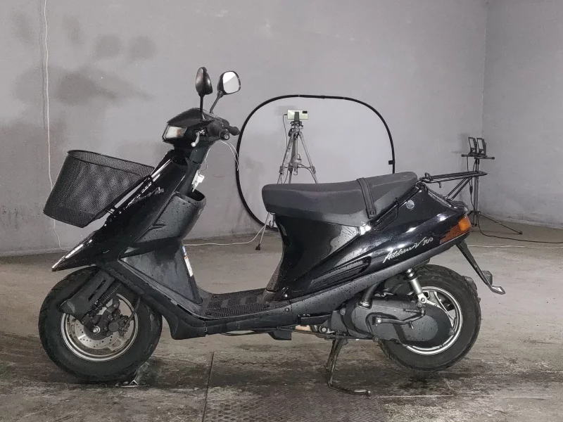 Suzuki ADDRESS V100