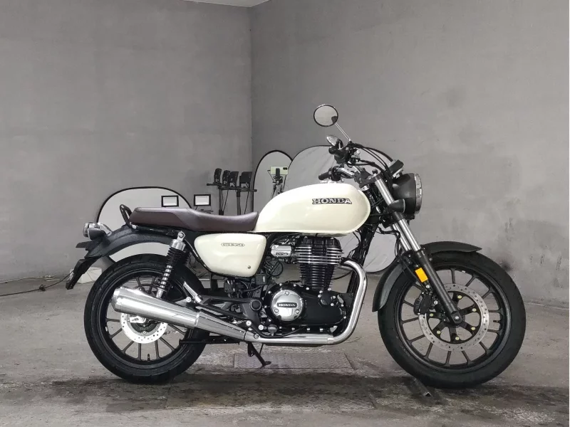 Honda GB350 лот № 8556 оценка 6  с аукциона в Японии