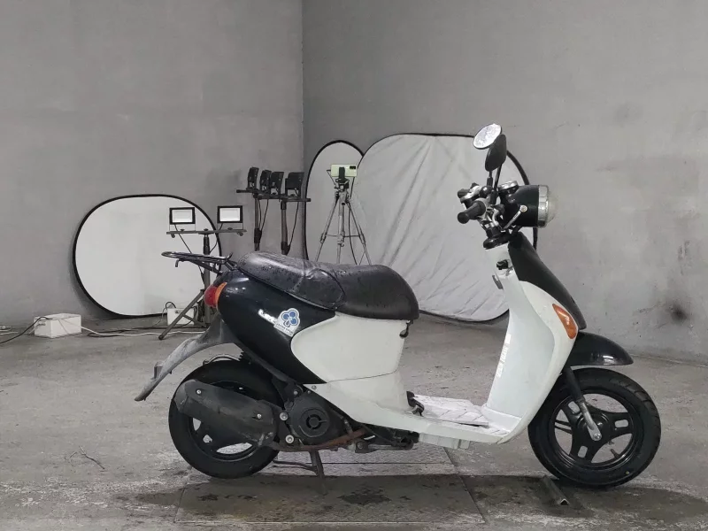 Suzuki LET S4