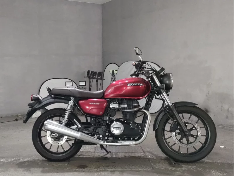 Honda GB350 лот № 7576 оценка 4  с аукциона в Японии