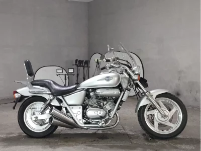 Honda MAGNA 250