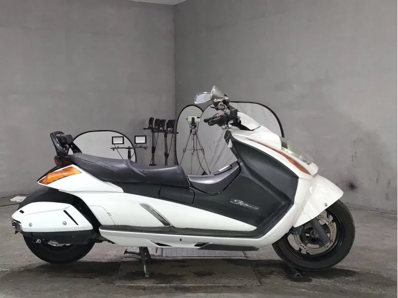 Suzuki GEMMA250