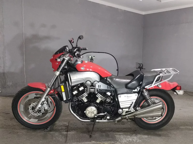 Yamaha V-MAX