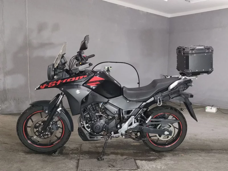 Suzuki V STROM 250