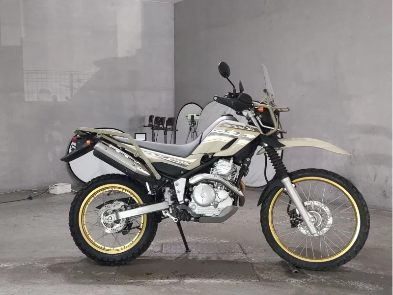 Yamaha SEROW 250