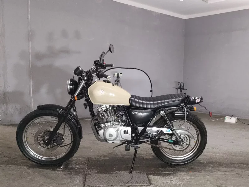 Suzuki GLASS TRACKER BIG BOY