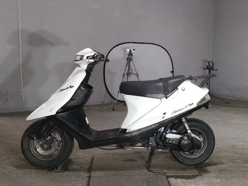 Suzuki ADDRESS V100