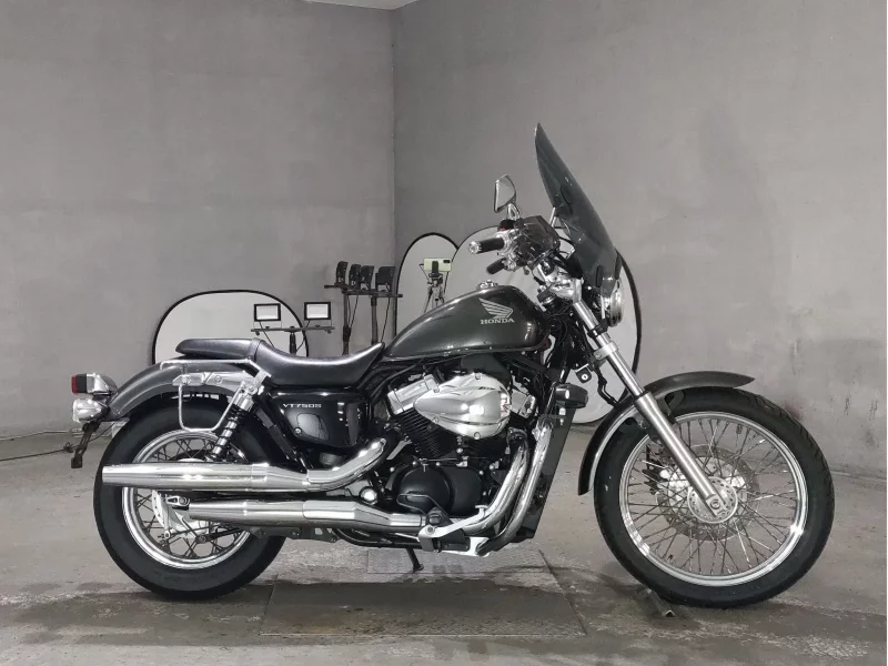 Honda VT750S лот № 7626 оценка 4  с аукциона в Японии