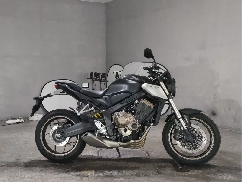 Honda CB650R лот № 8630 оценка 4  с аукциона в Японии