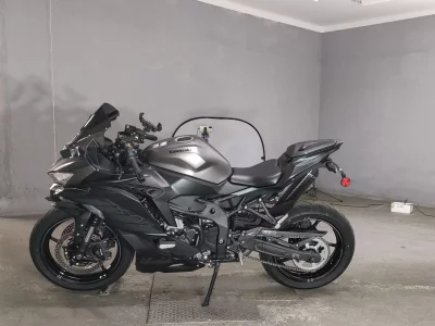 Kawasaki NINJA ZX-4R SE  с аукциона в Японии