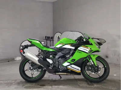 Kawasaki NINJA ZX-4RR