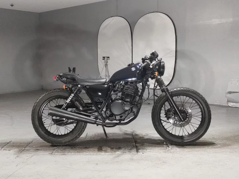 Suzuki GLASS TRACKER BIG BOY