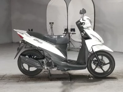 Suzuki ADDRESS V110
